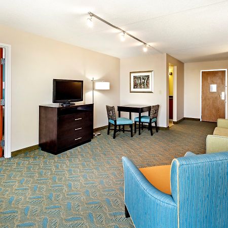 Holiday Inn Express & Suites Charleston Dwtn -Westedge By Ihg Exteriör bild