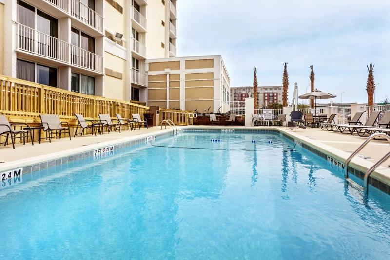 Holiday Inn Express & Suites Charleston Dwtn -Westedge By Ihg Exteriör bild